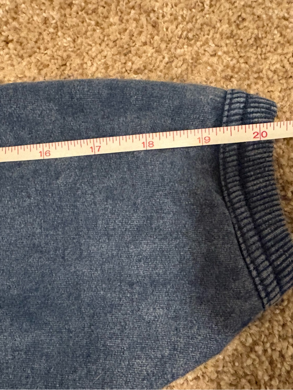 Women’s 90s Vintage Washed Blue Button Front Cardigan Sweatshirt w Shoulder Pads - Picture 12 of 16